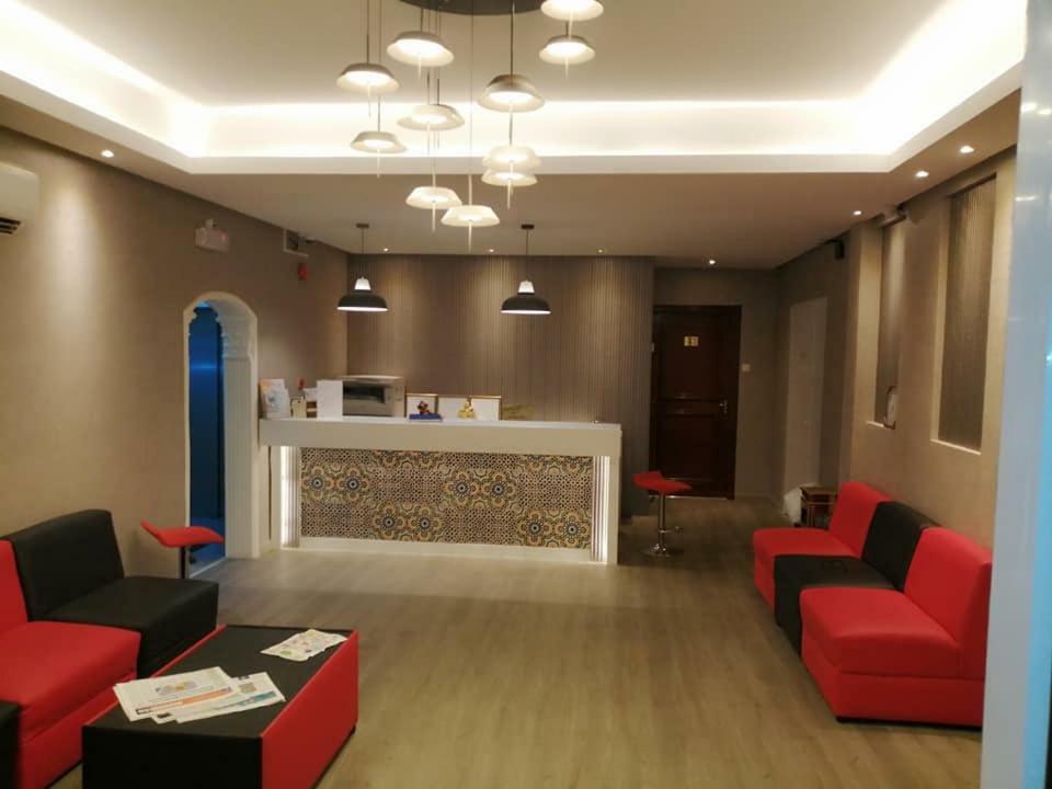 Sun City Hotel マスカット エクステリア 写真